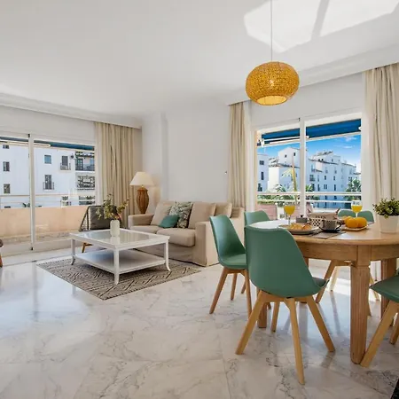 3 Bedroom In Location アパート マルベーリャ