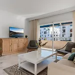 Apartment 3 Bedroom In Location Marbella