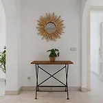 3 Bedroom In Location Apartment *