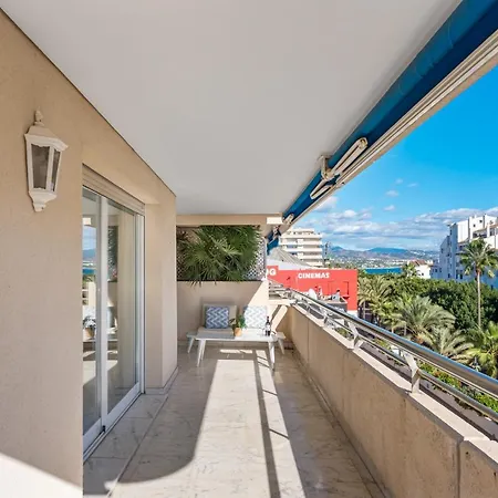 3 Bedroom In Location *