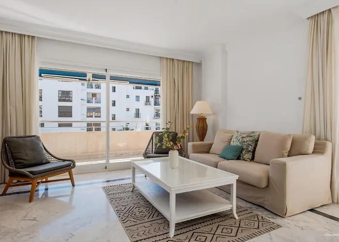 3 Bedroom In Location