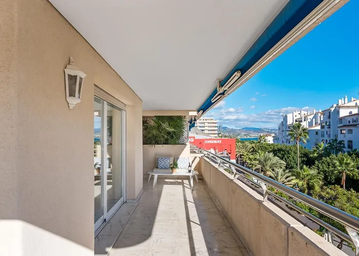 3 Bedroom In Location *