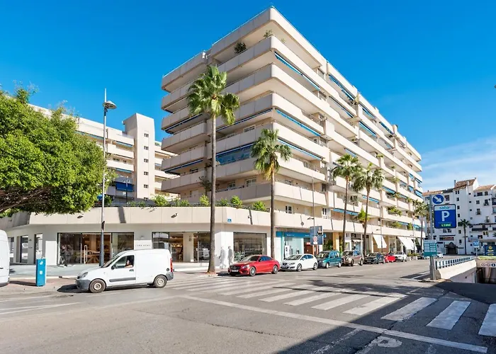 3 Bedroom In Location