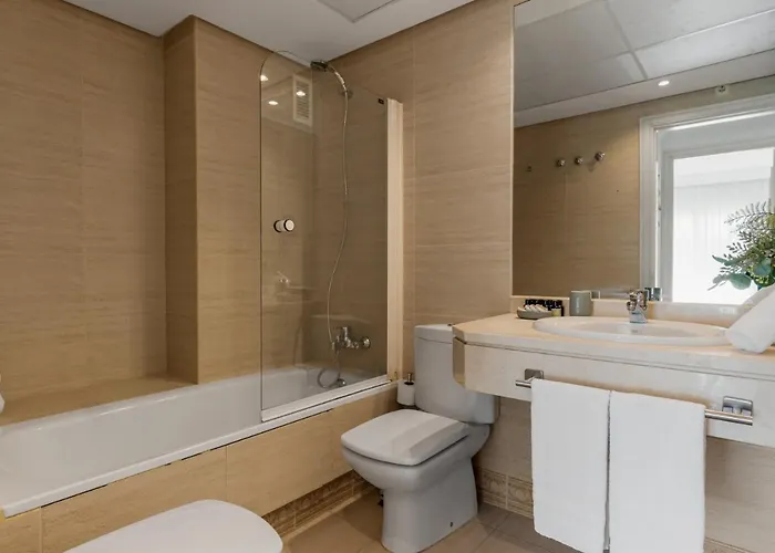 3 Bedroom In Location Marbella