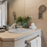 3 Bedroom In Location Lägenhet